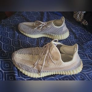 Yeezys size 8